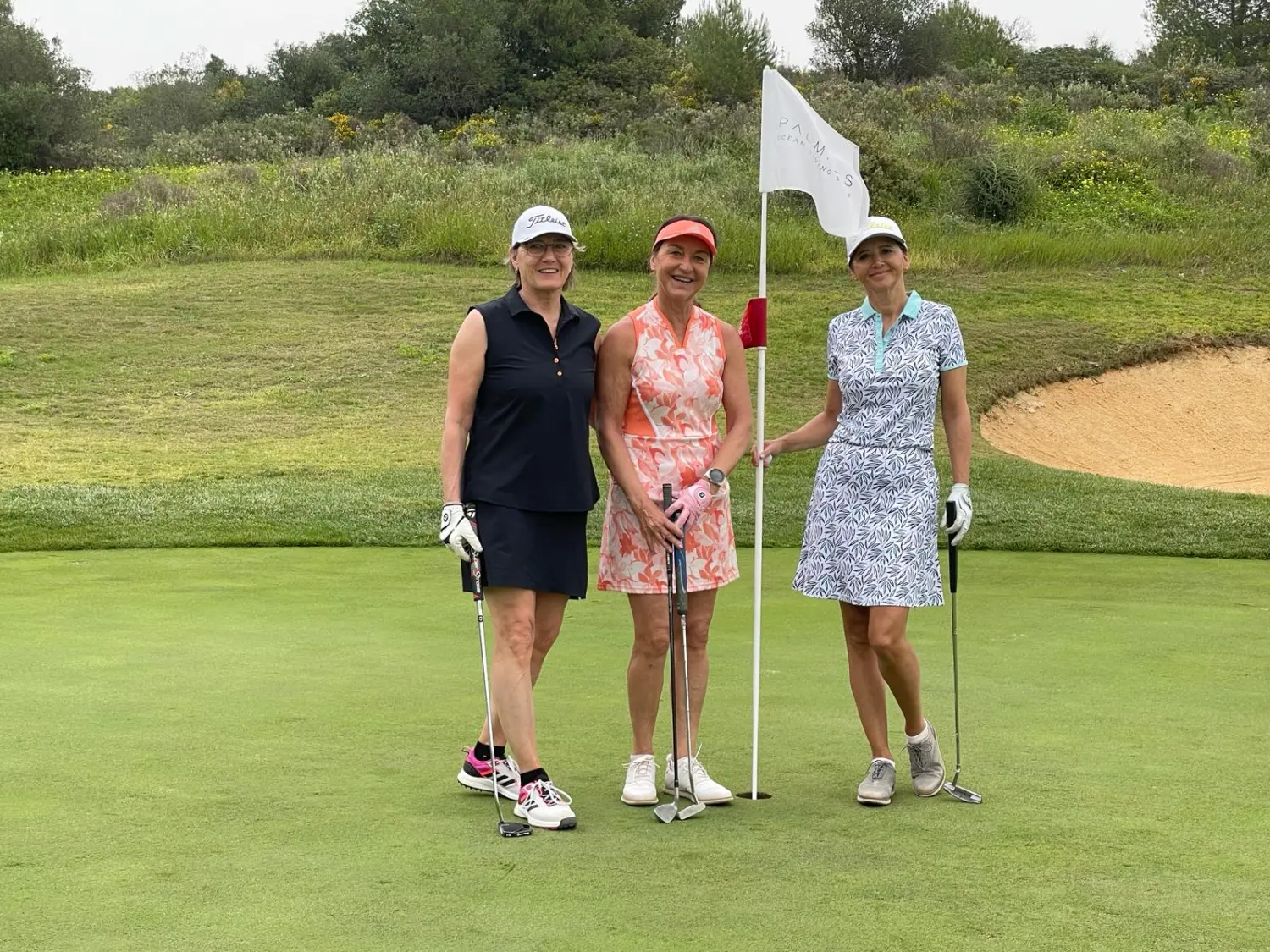 women playing golf at Kelly Golf